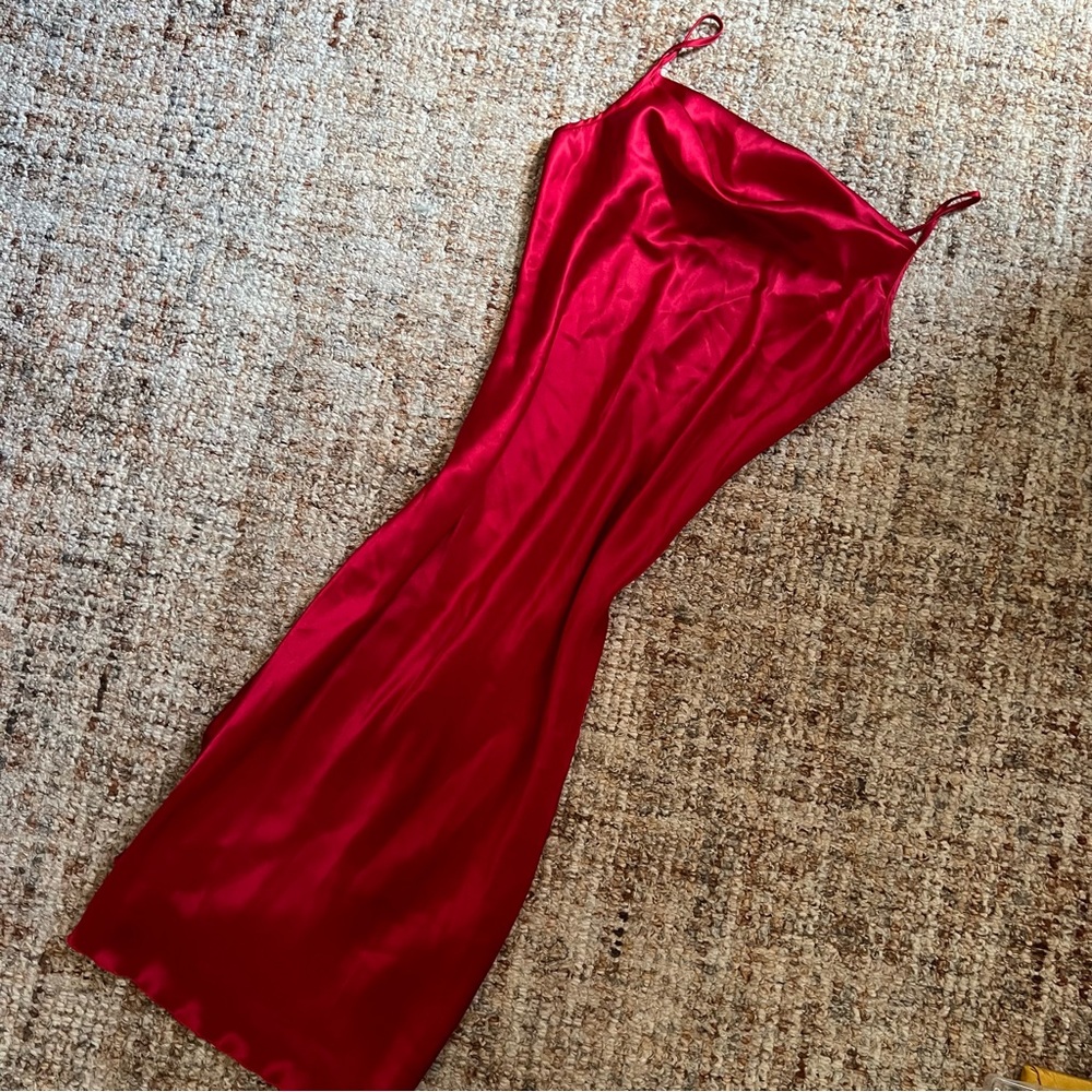 BEAUTIFUL liquid satin tea-length gown, made in USA